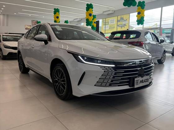 BYD KING 1.5 DM-I PHEV GS AUTOMÁTICO BYD KING 1.5 DM-I PHEV GS AUTOMÁTICO